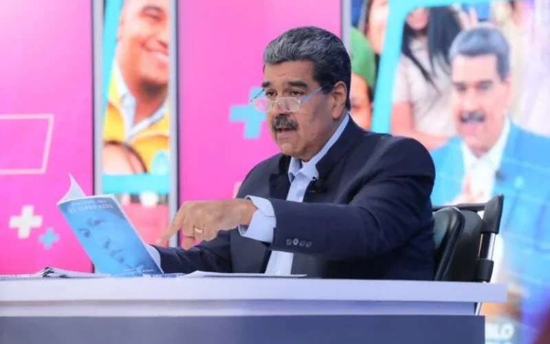 “Quem se assustou que tome um chá de camomila”, diz Maduro após falas de Lula