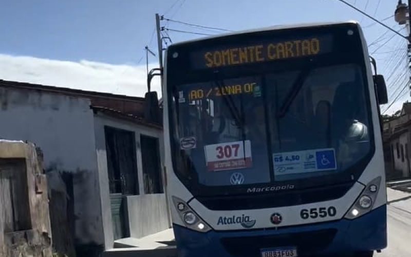 ÔNIBUS NOVO EM SÃO CRISTÓVÃO – Finalmente empresa começa a operar
